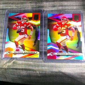 Patrick mahomes football cards lot of 2